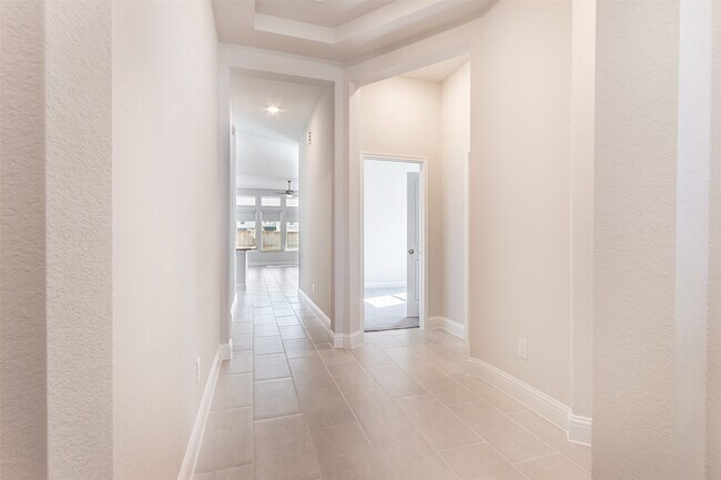 Photo - 2219 Grapewood Ln