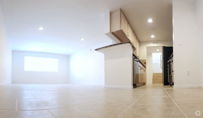 Building Photo - 11020 Hesby St Unit 3 Rental