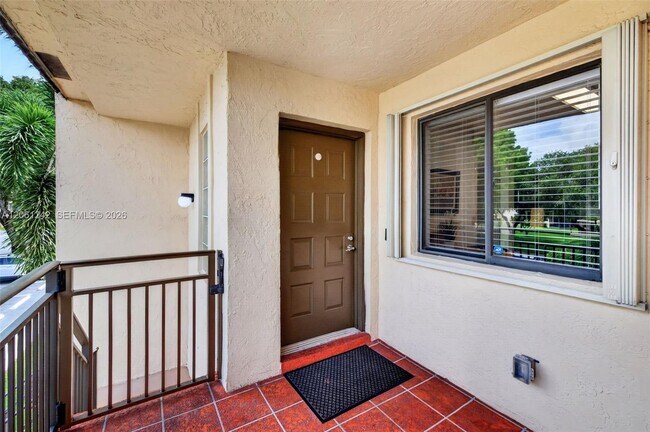 Photo - 16431 Blatt Blvd Unidad 202