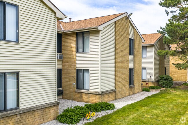 Evergreen Square of Cudahy - Senior/Disabled