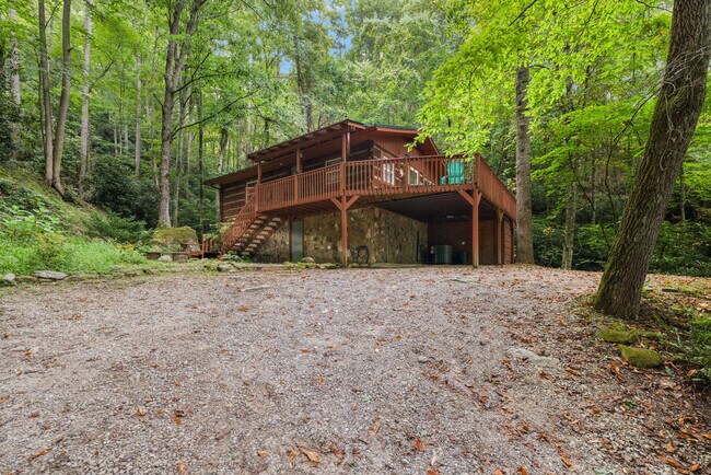 Photo - 202 Blue Grass Rd