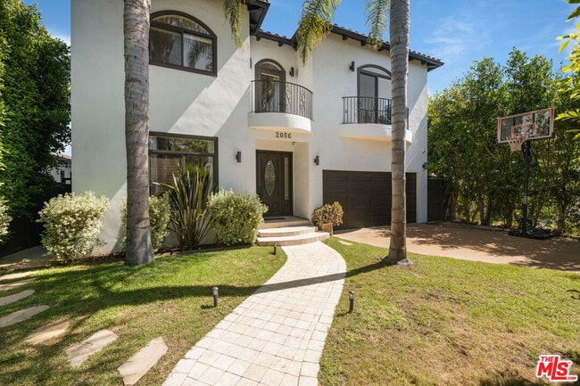 Photo - 2056 Kerwood Ave