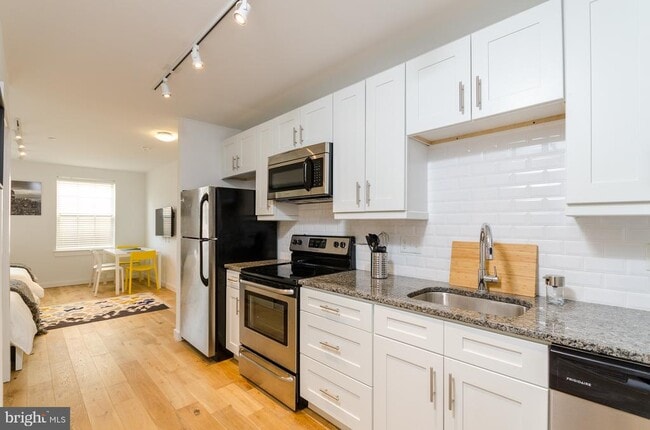 Photo - 224 Church St Unidad 417