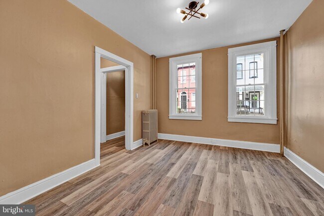 Photo - 330 Beaver St