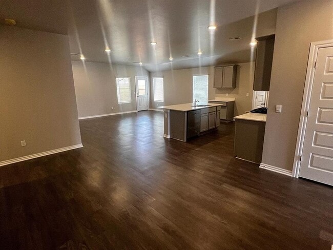 Photo - 2765 Alice Wy