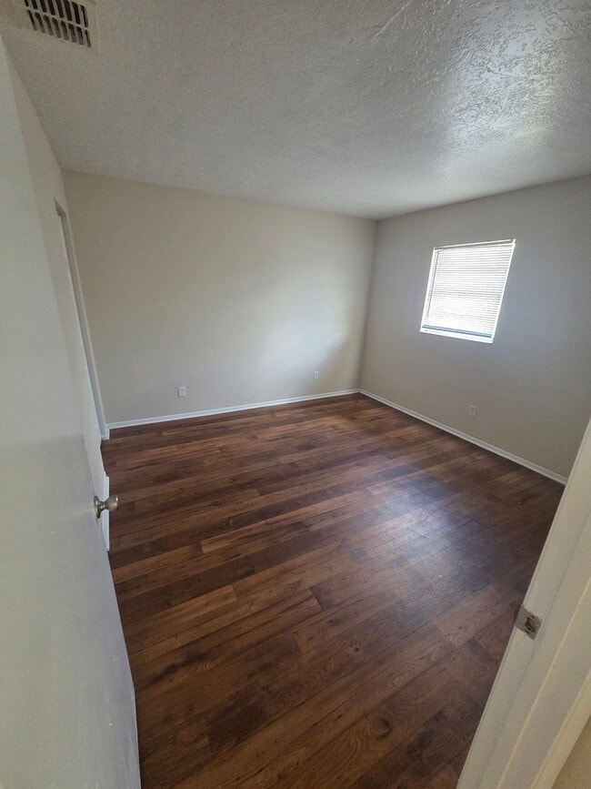 Photo - 5085 SE 31st St Unit A