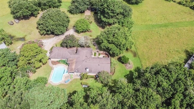 Photo - 6911 Sprigg St