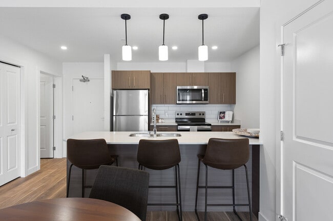 Building Photo - D’Arcy Heights