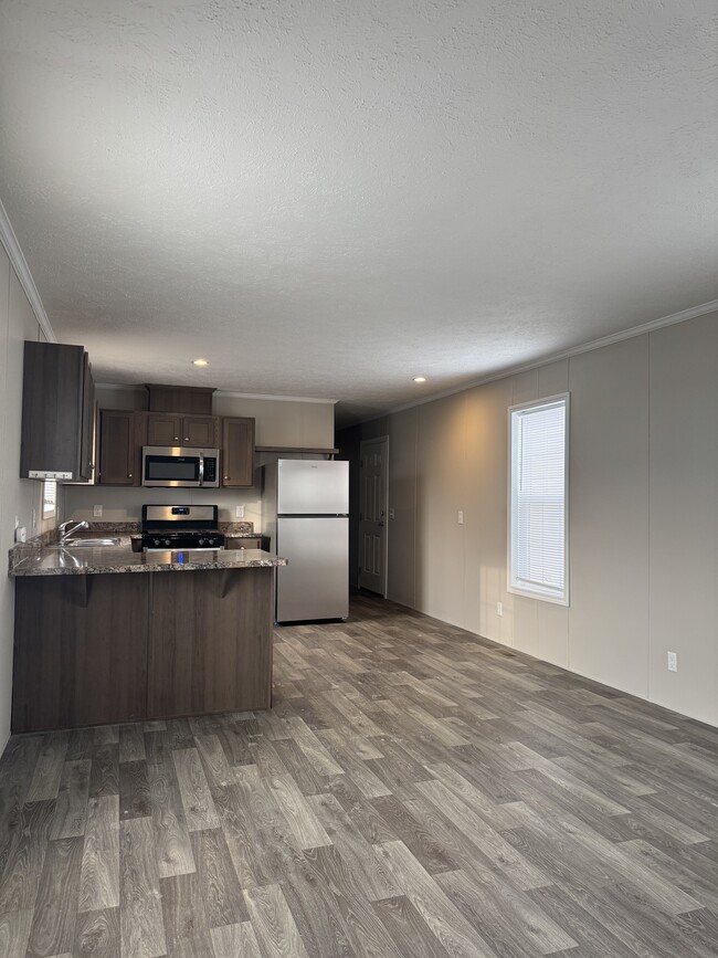 Photo - 2340 Maple Dr