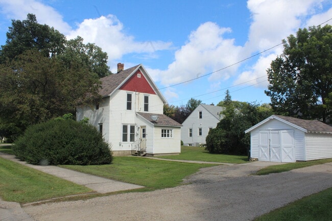 Photo - 406 Minnesota Ave E