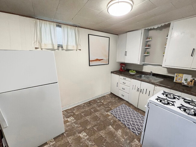 Photo - 312 Hayward Ave