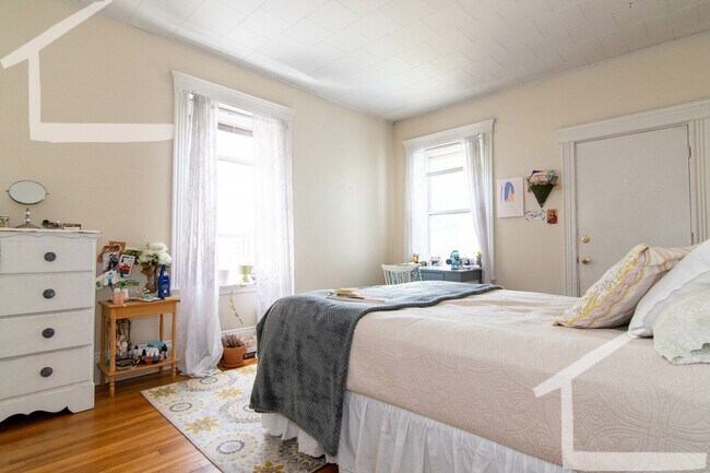 Photo - 8 Fuller St