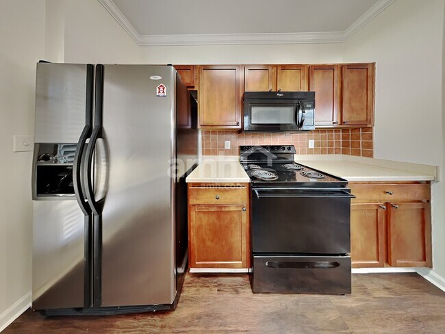 641 Woodson Dr