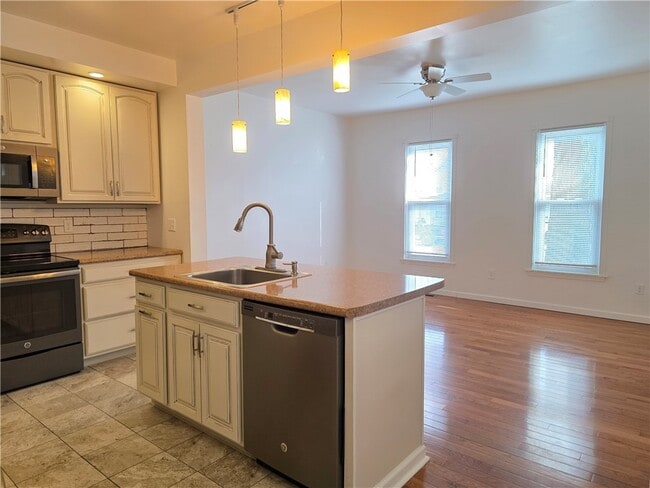 Photo - 311 Woodview Ave Unit #101