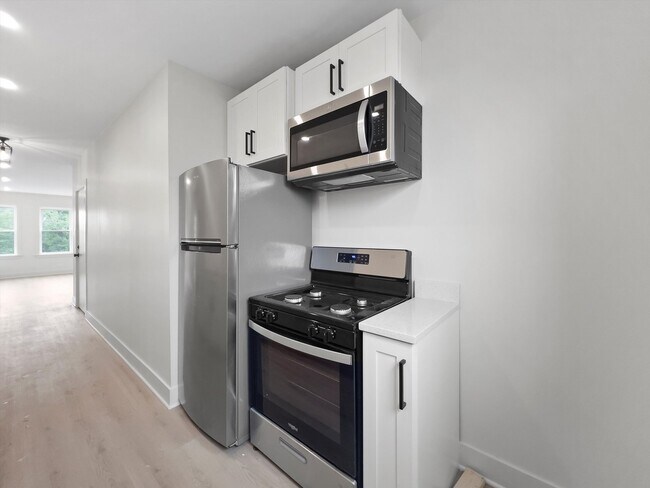 Photo - 6254 N Whipple St Unit 2