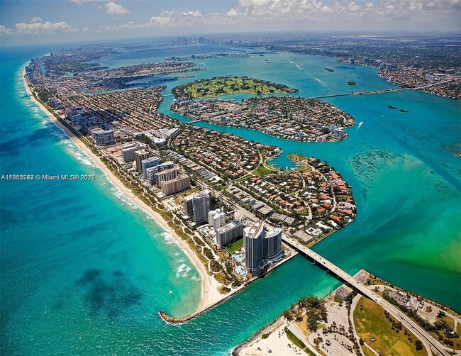 Building Photo - 10275 Collins Ave Unit 1433 Rental