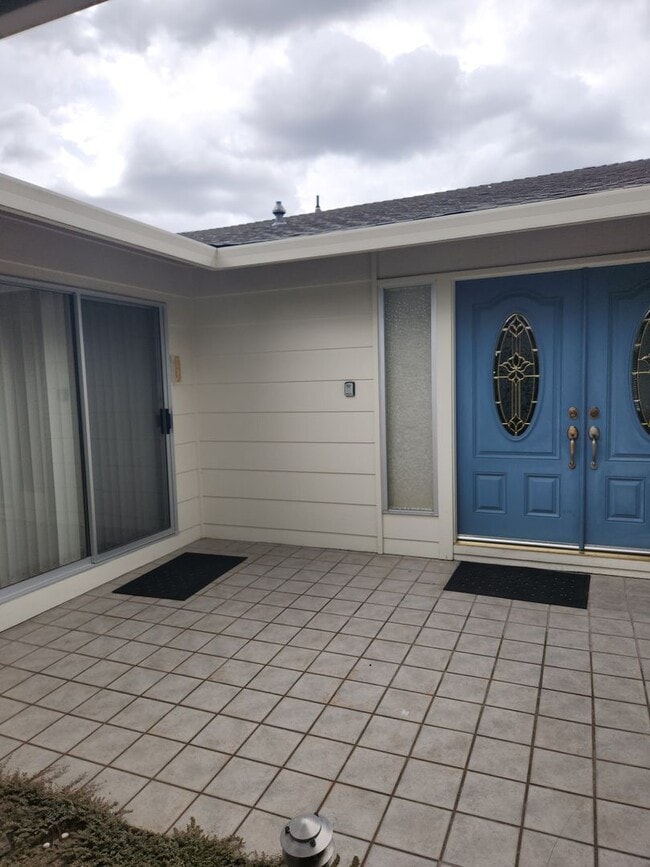 Photo - Lovely Home in Oakmont 55+ community