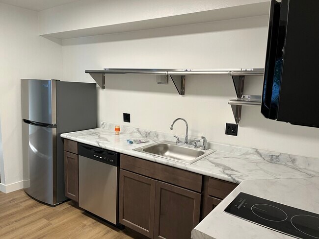 Photo - Reside 517 LLC