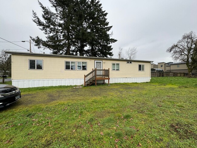 3 bed 2 bath manufactured home on large co... - 3 bed 2 bath manufactured home on large co...