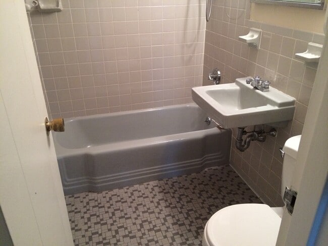 Photo - 1105 Lexington St Unit 11-6