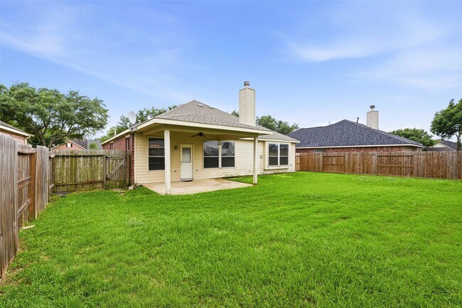 Photo - 18010 Timber Crossing Ln