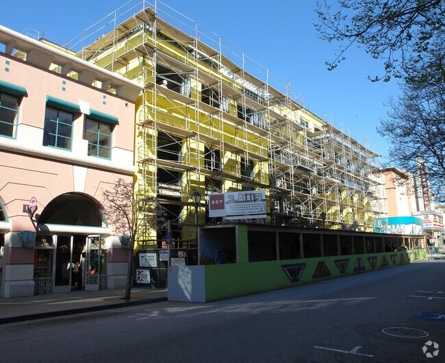 Fotografía del edificio - 2030 N Pacific Ave