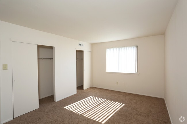 2 Bedroom - 1st Bedroom - Rolling Hills Apartments