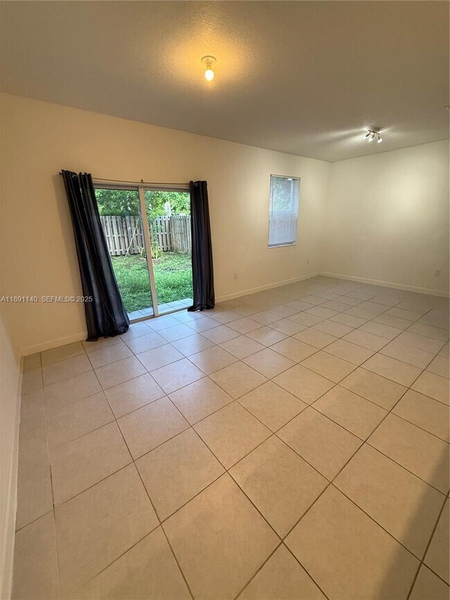 Photo - 1021 SE 27th Terrace