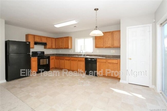 Photo - 10816 Carstairs St