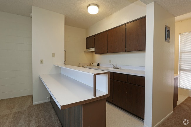 Studio - Knollwood Terrace