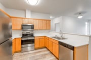 1BR, 1BA - 757 SF