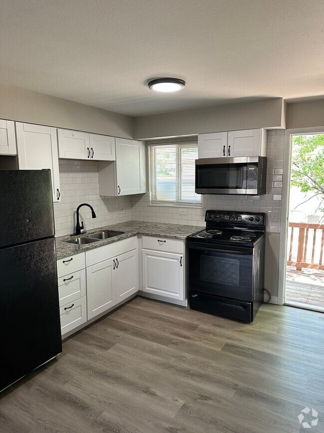 Building Photo - 2915 Straus Ln Unit 4 Rental
