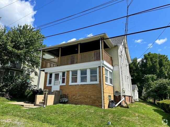 Building Photo - Aliquippa Triplex Unit 1 Rental