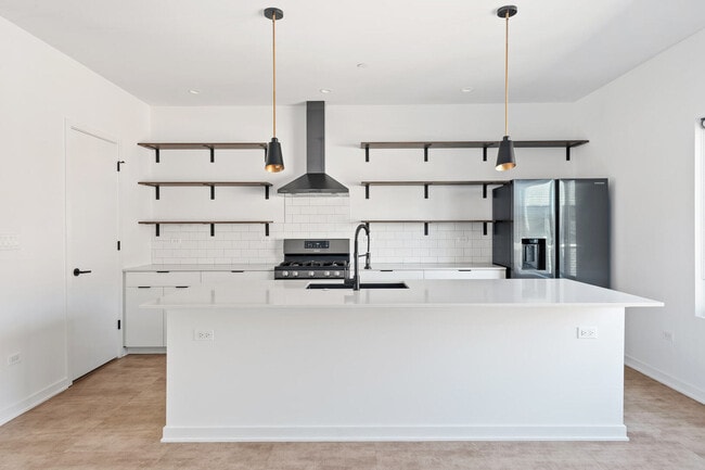 Photo - 6605 North Ave