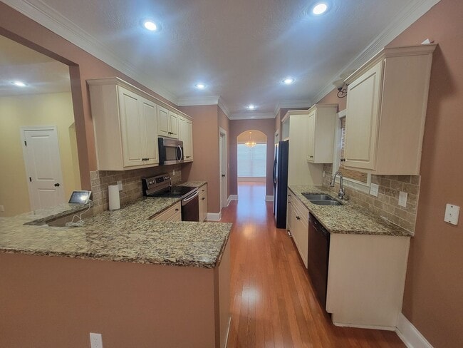 Photo - 1010 Barrett Dr