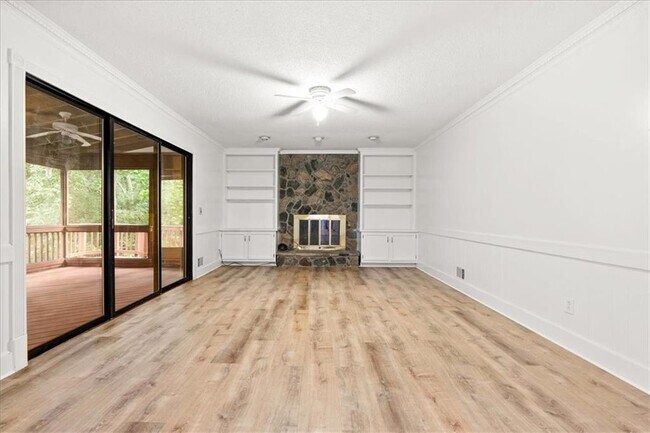 Photo - 3923 Glen Meadow Dr NW