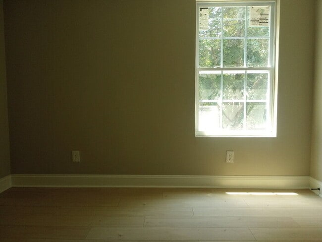 Photo - 326 Sherman Dr