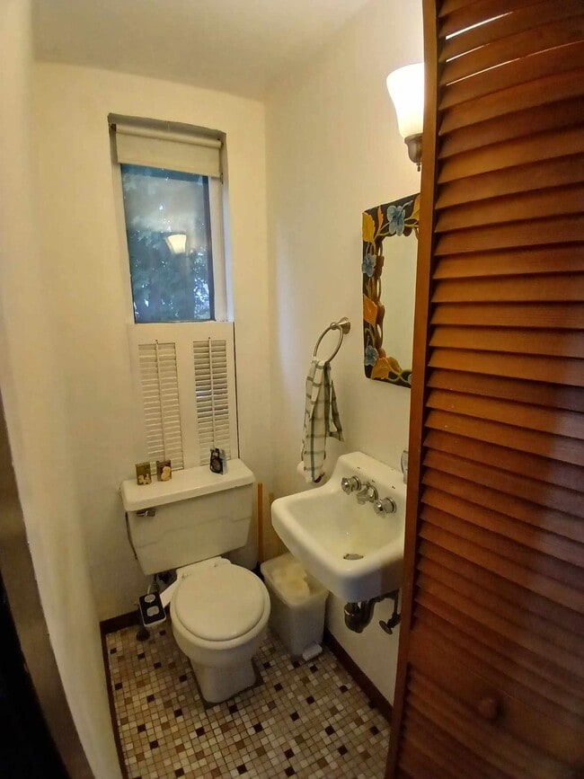 Photo - 16 Orange St