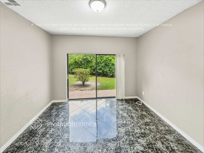 Photo - 11585 Gorham Dr