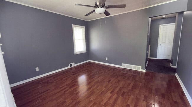 Photo - 14469 Hendricks Ave