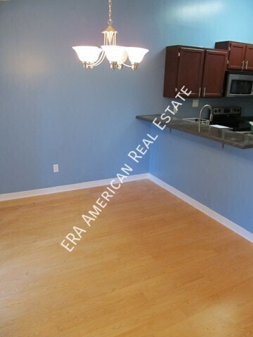 Photo - 905 Piedmont Pl