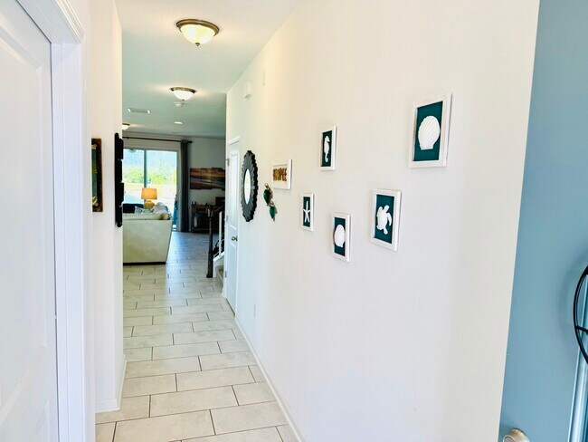 Photo - 128 Nighthawk Ln