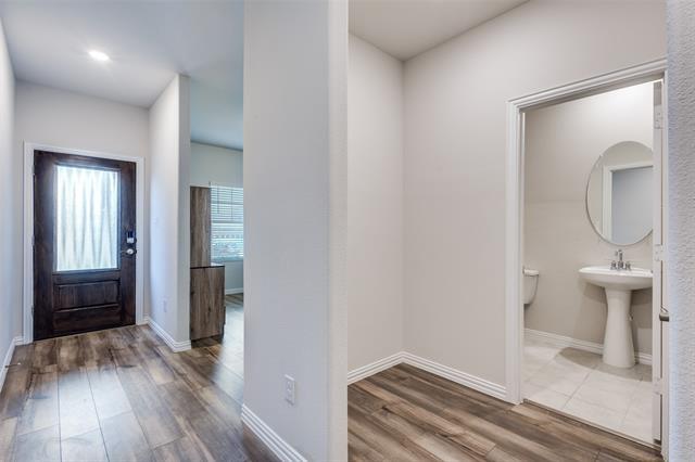 Photo - 1505 Mineral Pt Pl