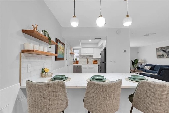 Photo - 8236 Brentwood Rd Unit 8236 Brentwood Road