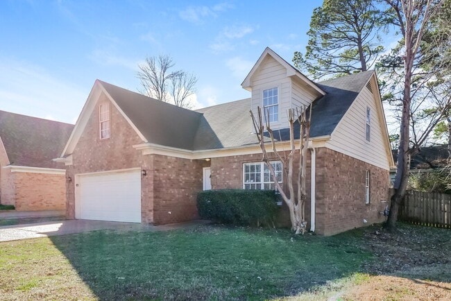 Photo - 8793 5 Oaks Dr W