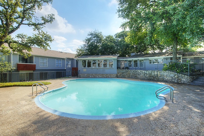 Windbury Apartments