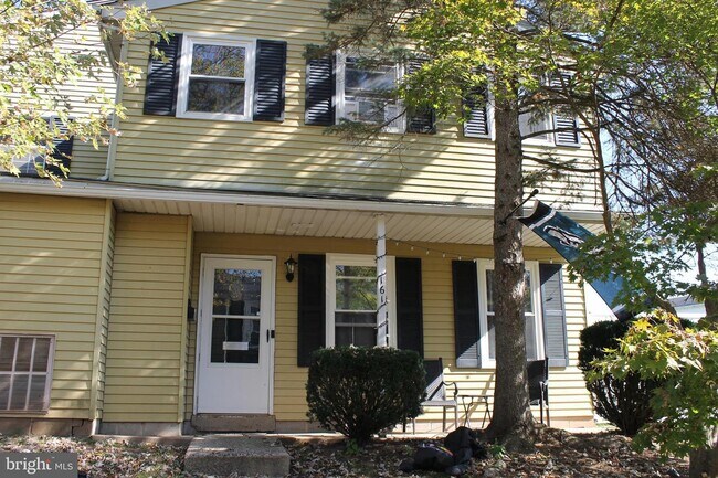 Photo - 161 Reliance Pl