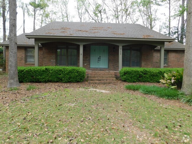 Building Photo - Magnolia Plantation Home