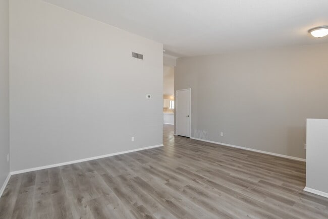 Photo - 9647 E Banbridge St