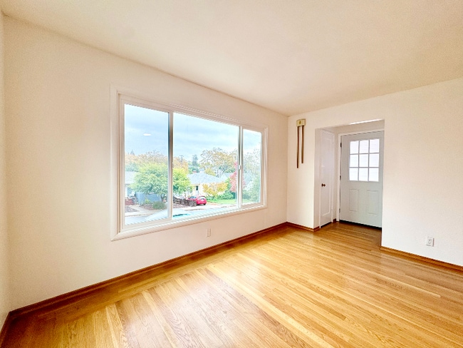 Photo - 153 Edgemont Ave